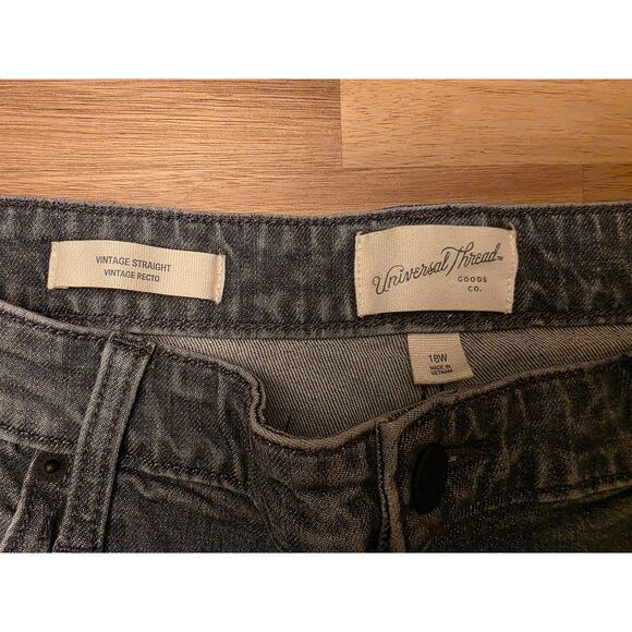 Universal Thread Vintage Straight Gray Distressed Jeans Womens 18 High Rise FLAW - Picture 5 of 7